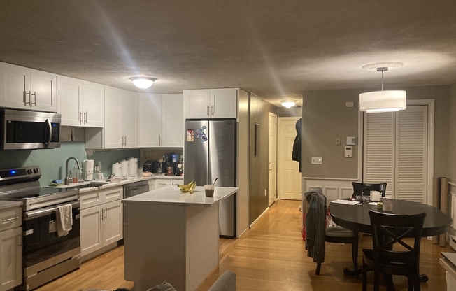 54 Temple St 4