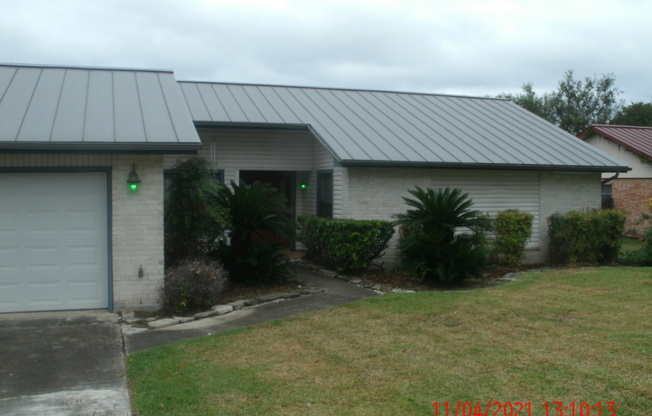 5715 OOLOOTEKA DR