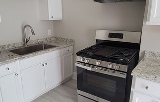 1 bed, 1 bath, $800, Unit Unit B