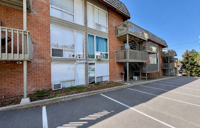 1 bed, 1 bath, 520 sqft, $1,195, Unit Unit D