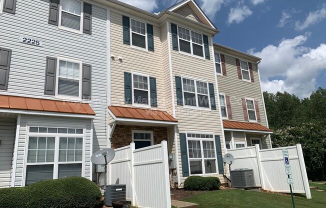 2225 Raven Road #106