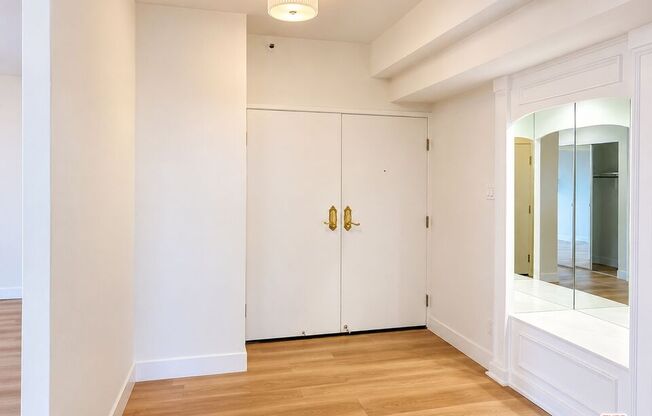 3 beds, 3.5 baths, 3,446 sqft, $11,000, Unit 1702
