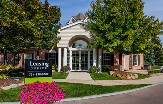 Leasing Office at Canton Club