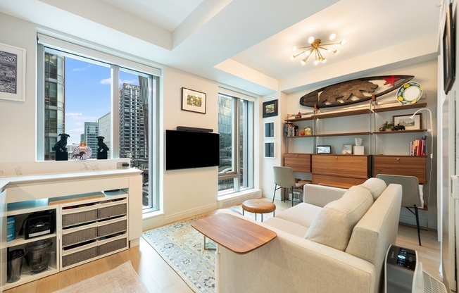135 Seaport Blvd