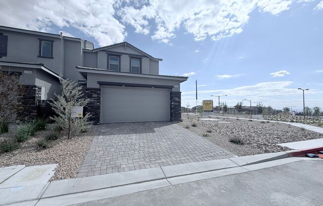 Summerlin West Like new Townhome