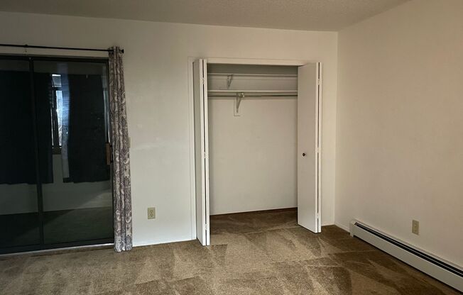 2 beds, 2 baths, $1,500, Unit # 17