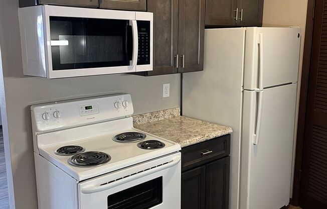 1 bed, 1 bath, 612 sqft, $795, Unit 236-L