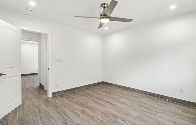3 beds, 2 baths, 1,014 sqft, $3,115, Unit 38