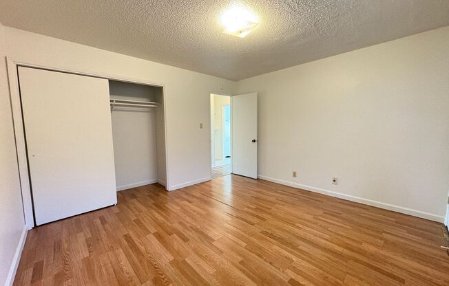 2 beds, 1 bath, $1,650, Unit 704