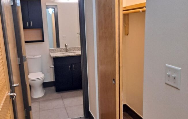 2 beds, 2 baths, 865 sqft, $1,549, Unit 3105