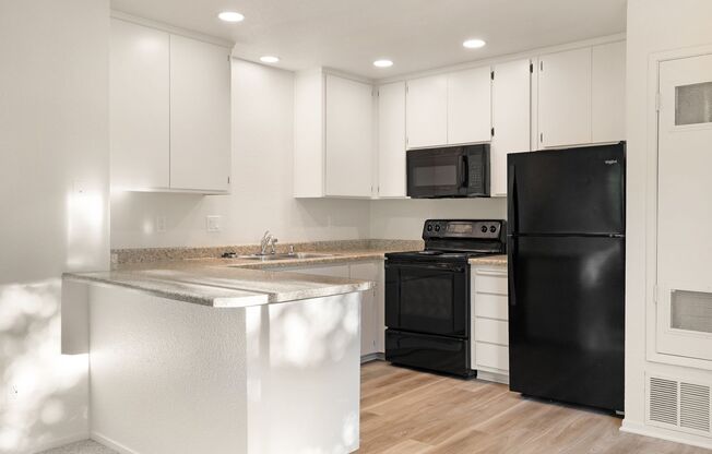 1 bed, 1 bath, 669 sqft, $1,495, Unit 006