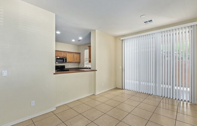 Excellent location! Community Pool and parks! Appliances included!