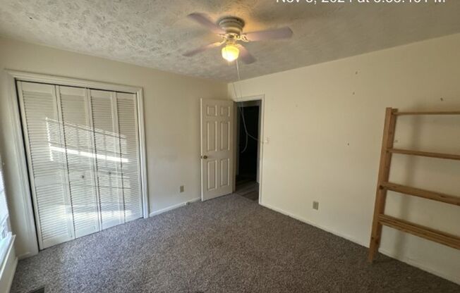 3 beds, 2 baths, $1,750