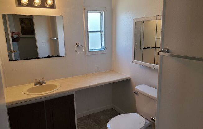 Now Available: 2 bedroom. Bullhead City