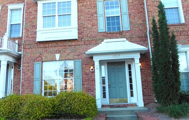 Ballantyne Village Townhome for Immediate Lease!