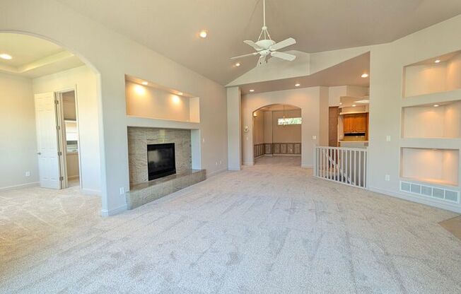 2795 STONEWALL HTS