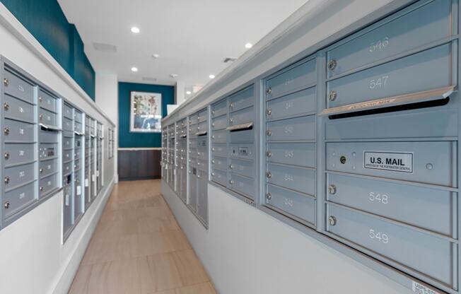MAIL Room