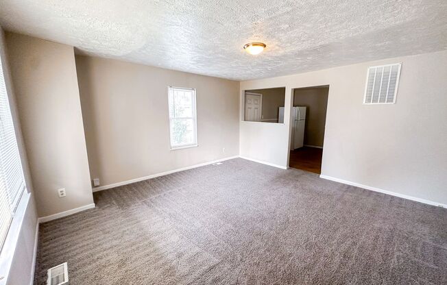 2 beds, 1 bath, $1,000