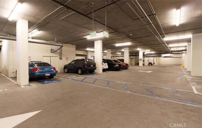 1 bed, 1 bath, 700 sqft, $2,750, Unit 1213