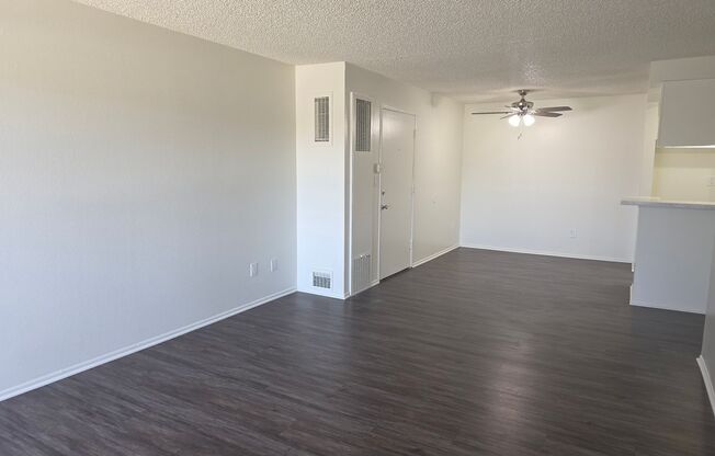 1 bed, 1 bath, 713 sqft, $2,075, Unit A071