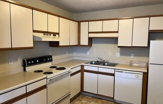 2 beds, 1 bath, 1,034 sqft, $925, Unit #23