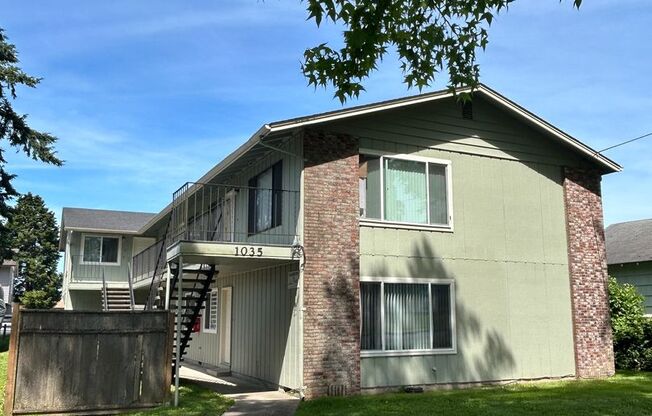 1035 7th Ave