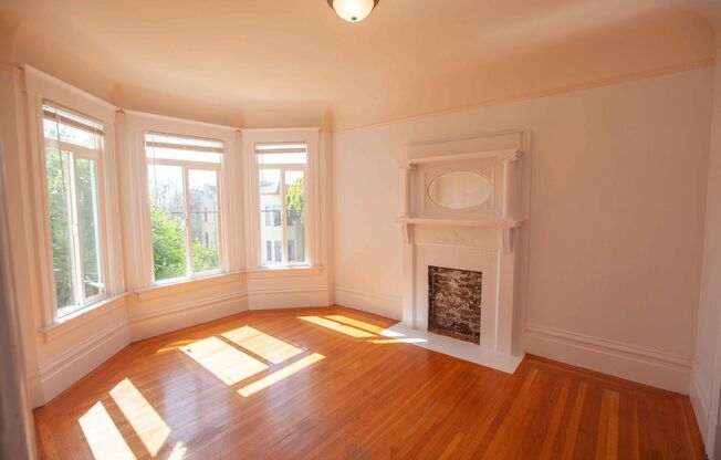 1462Hyde