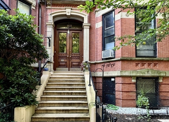148 MARLBOROUGH ST