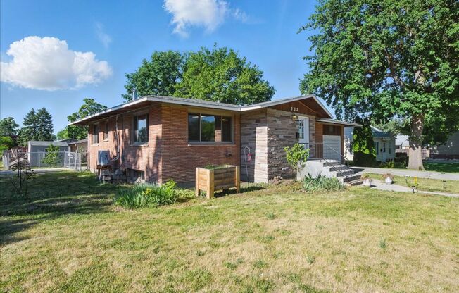 303 W. Pine Ave
