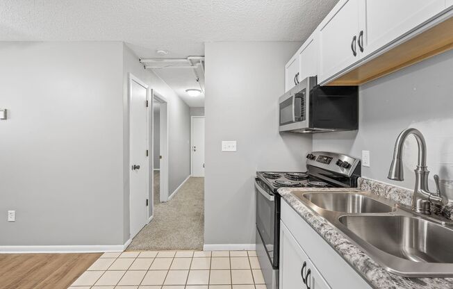 Elrose Apartments 1500