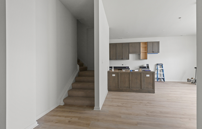 3121 N CALIFORNIA