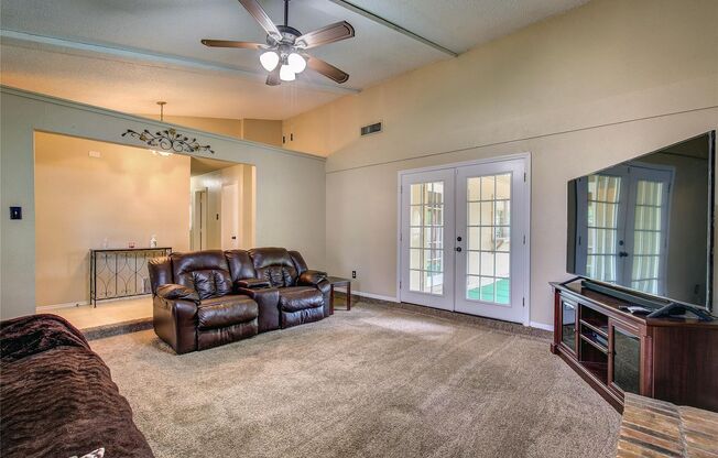 2106 Briarmeadow Dr