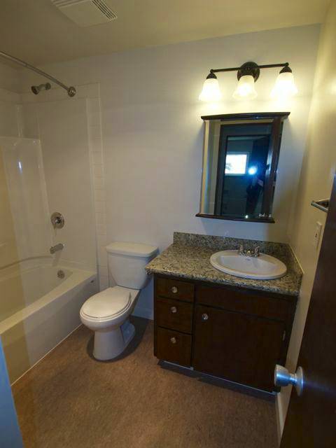 2 beds, 1 bath, 850 sqft, $2,100, Unit Unit 302