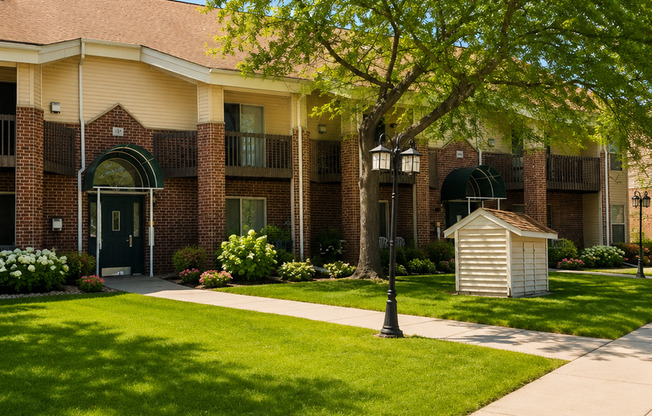 Pine Ridge Apartments