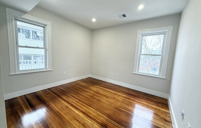 36 RAVEN ST