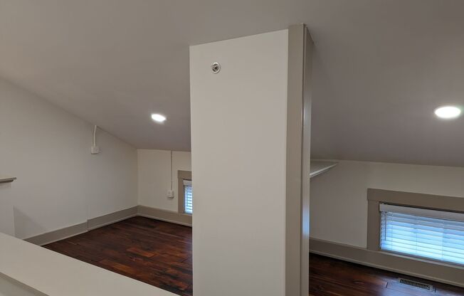 1 bed, 1.5 baths, 1,131 sqft, $1,655, Unit 1705 - 301