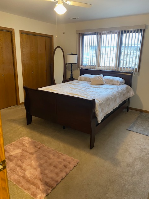 8821 N GREENWOOD AVE