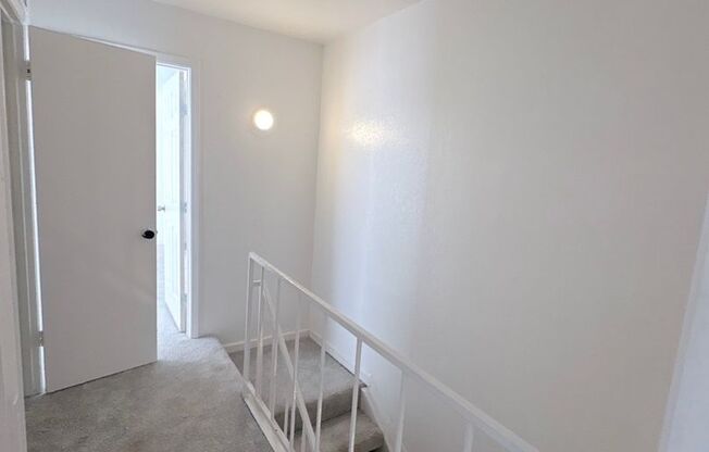 2 beds, 1.5 baths, $900, Unit # 1615
