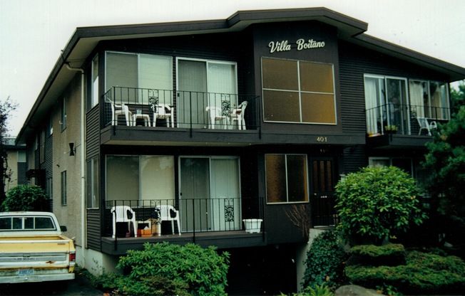 2 beds, 1 bath, 770 sqft, $1,995, Unit 01