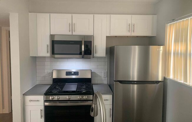 1 bed, 1 bath, 645 sqft, $1,275, Unit 118