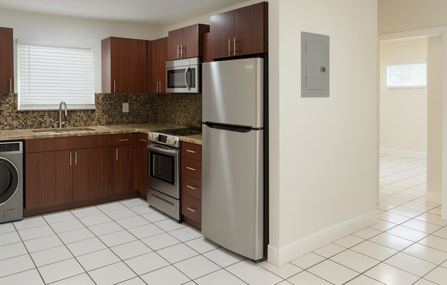 3270 West Trade Avenue