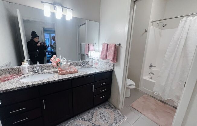 1 bed, 1 bath, $600, Unit 205-B