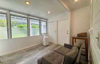 Spacious 1 Bedroom in Nuuanu with AC, Parking, Outdoor Patio