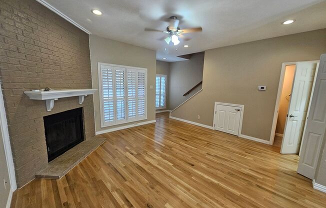 2 beds, 1.5 baths, $1,795, Unit # 1204