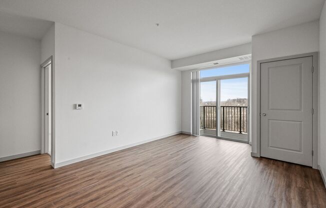 2 beds, 2 baths, 1,087 sqft, $2,095, Unit 430