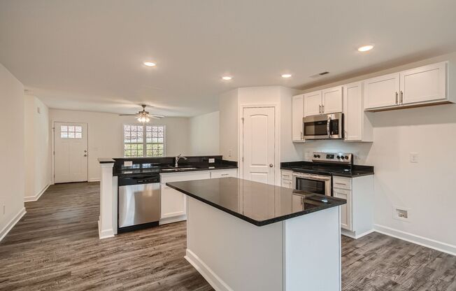 Like new house in nice Concord location!!