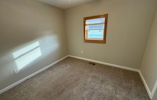 3 beds, 1 bath, $1,350