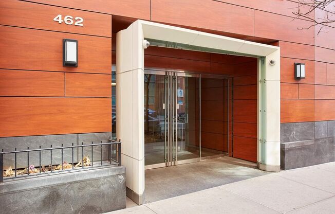 462 W 58 ST