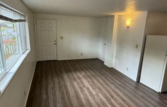 2 beds, 1 bath, $1,195, Unit 636 F St. Unit A