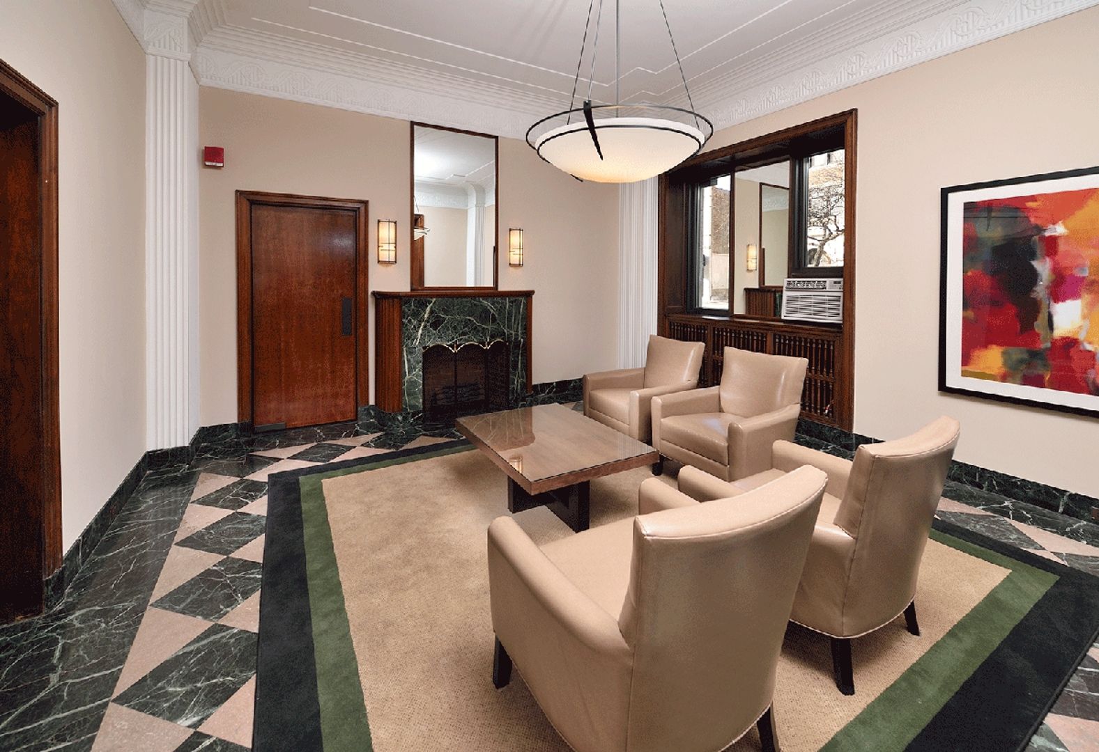 415 W Fullerton Pkwy